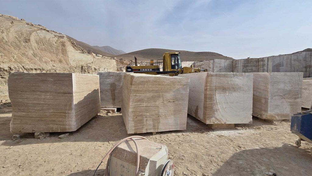 BEIGE-TRAVERTINE-BLOCK-1