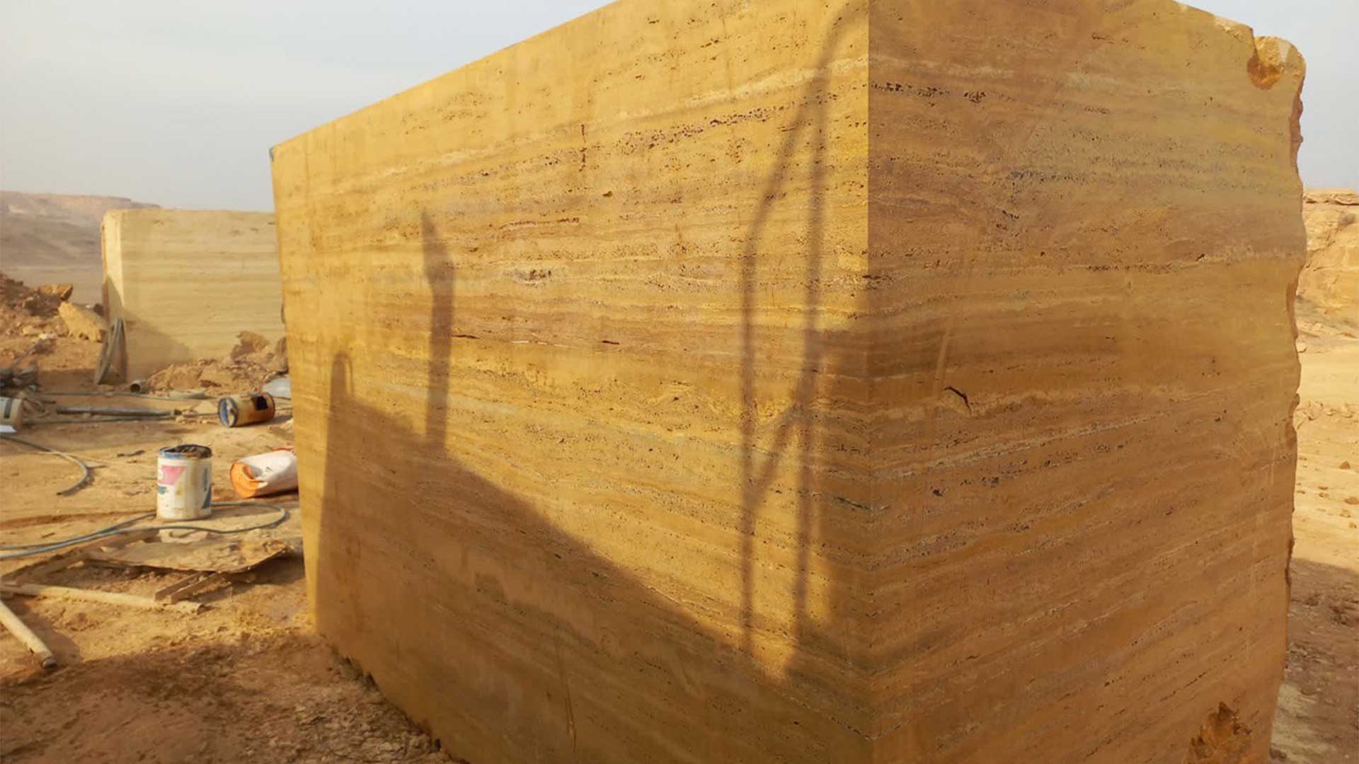 LEMON-TRAVERTINE-BLOCK-SIDE
