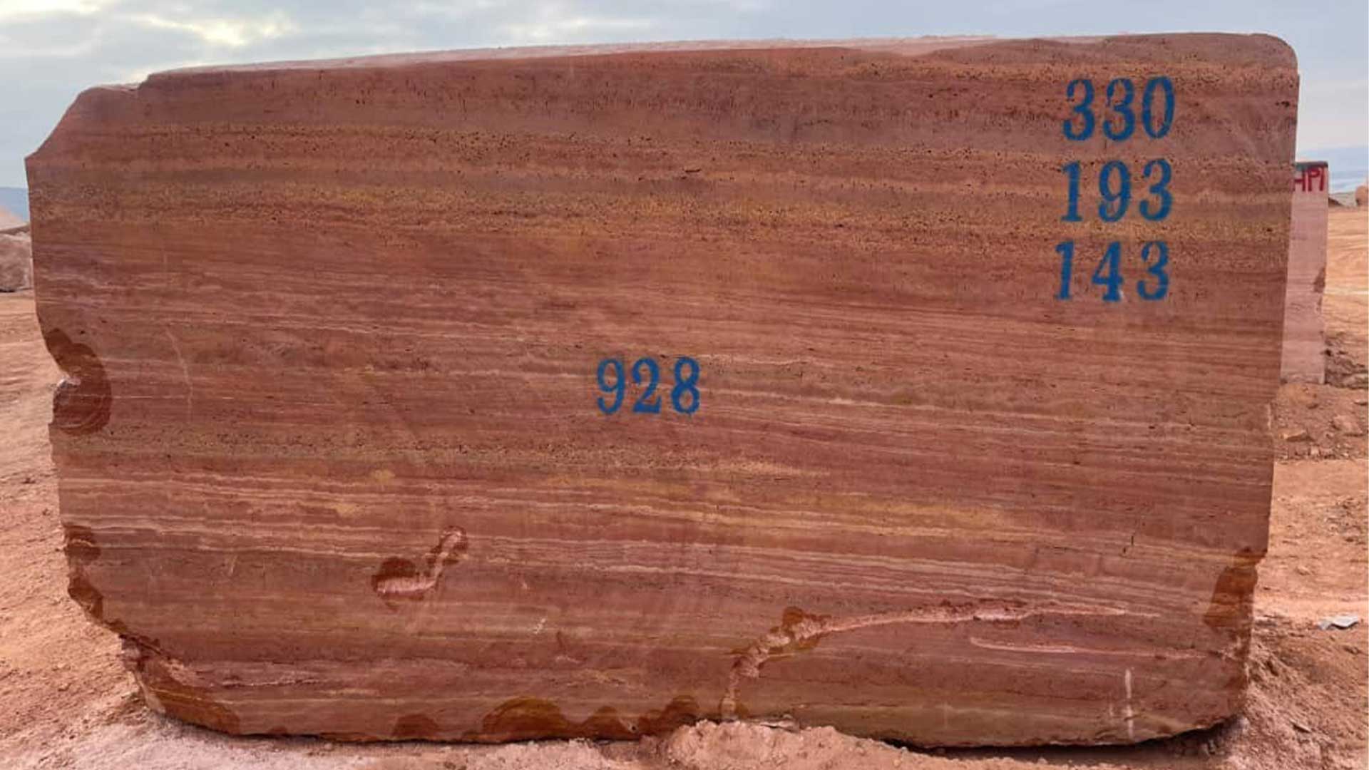 RED-TRAVERTINE-BLOCK
